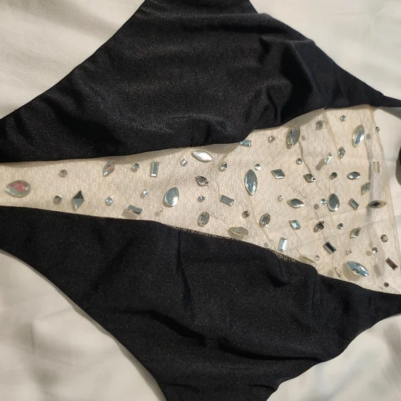 RARE Bikini Crush Swimsuit - Picture 10 of 17